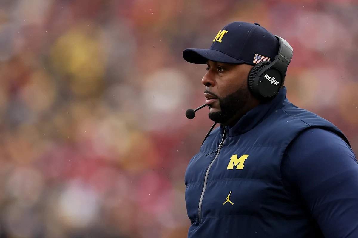Sherrone Moore, ex entrenador de Michigan, evita ir a prisión como parte de un acuerdo de culpabilidad