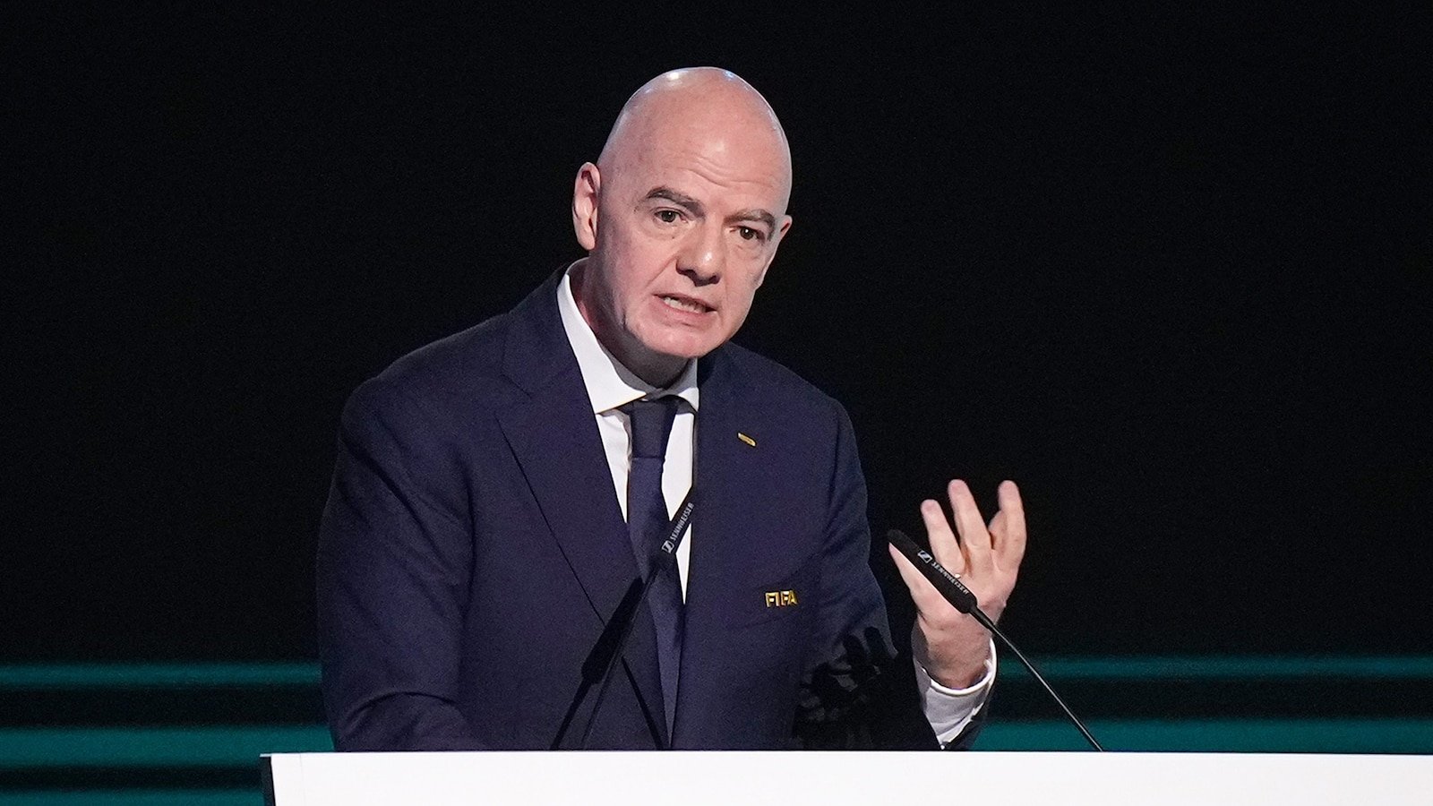 Irán asistirá al Mundial y jugará en Estados Unidos, dice el jefe de la FIFA