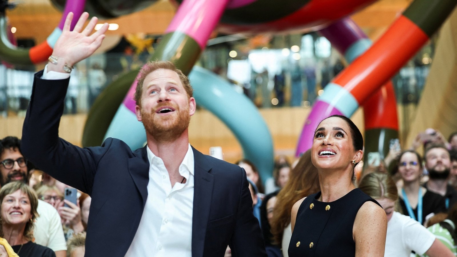 El príncipe Harry y Meghan inician su visita de cuatro días a Australia