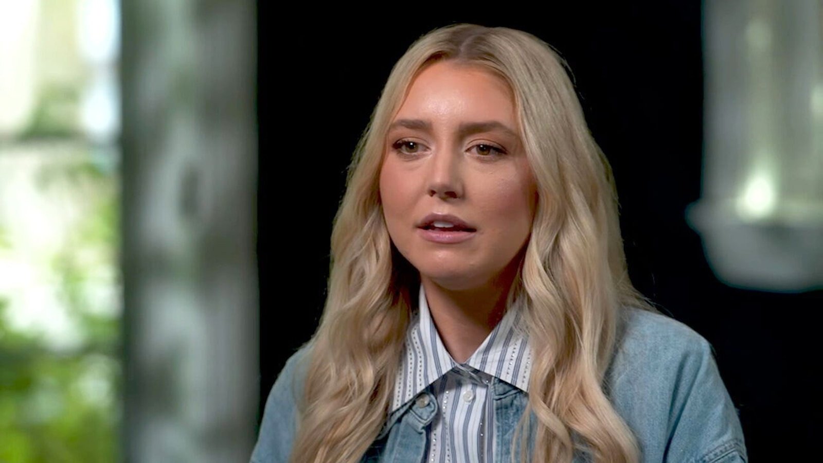 Exasistente dice que se siente atrapada en la relación con el entrenador despedido de Michigan: “Él sabía que tenía poder sobre mí”