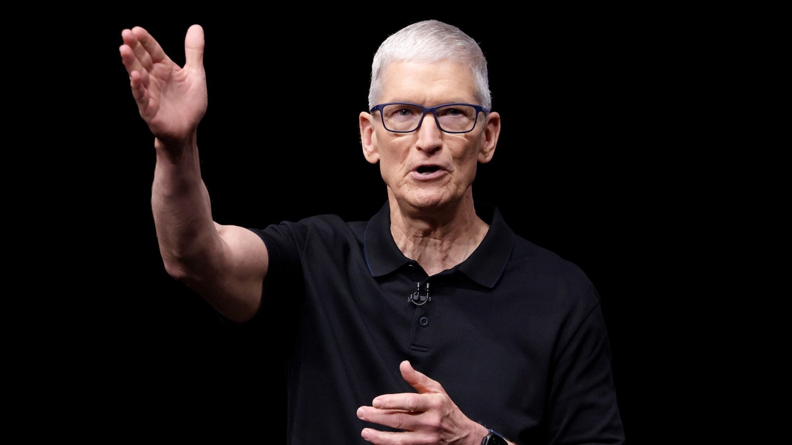 El jefe de Apple, Tim Cook, dimite y John Ternus será su sucesor