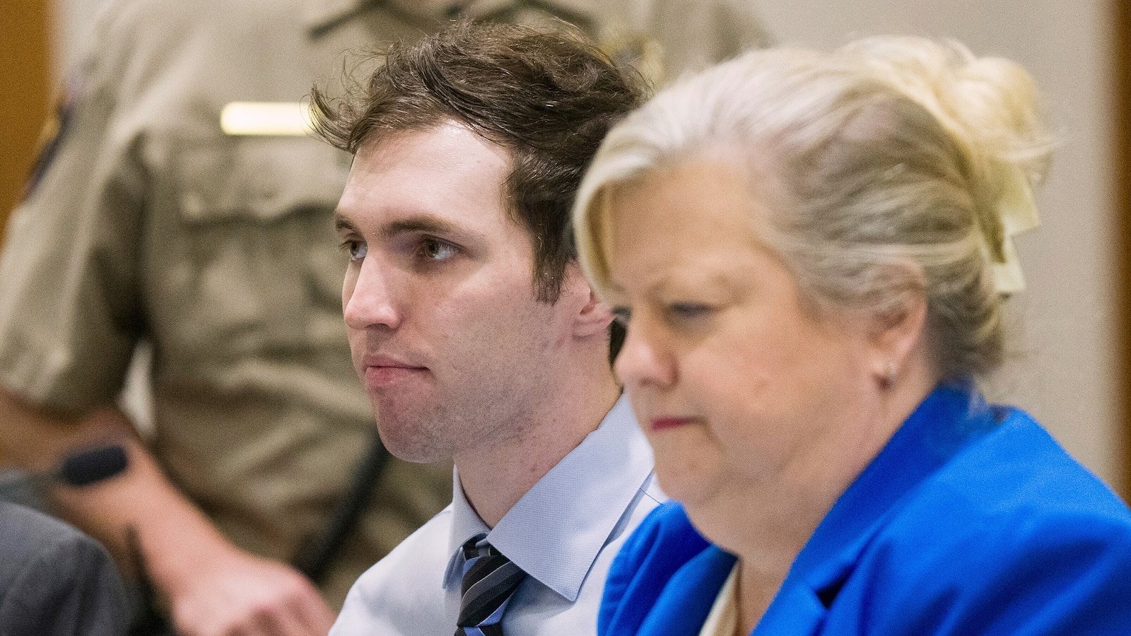 El presunto tirador Tyler Robinson escribió en una carta: ‘Oportunidad para eliminar a Charlie Kirk’: documentos judiciales