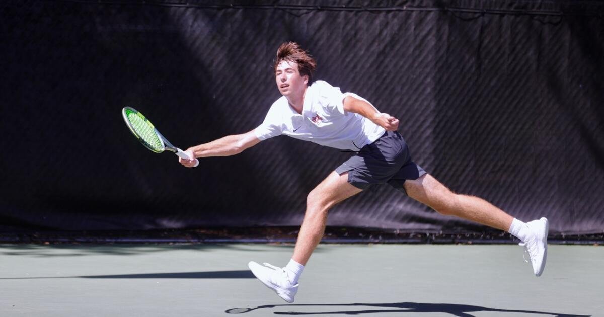 Matteo Huarte de Mater Dei gana título individual en torneo de Ojai