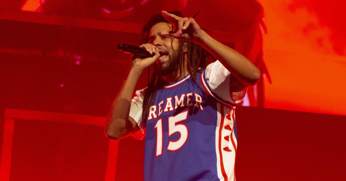 El rapero J. Cole firma con el equipo de baloncesto profesional chino