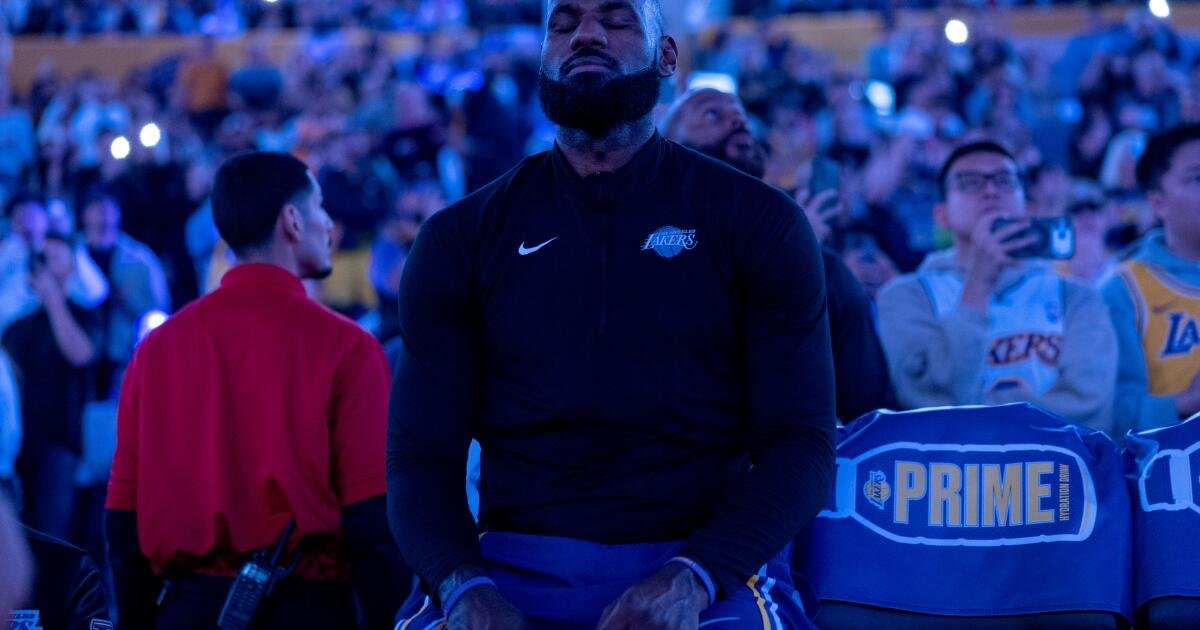 ‘Él sabe más’: cómo LeBron marca la pauta para los Lakers