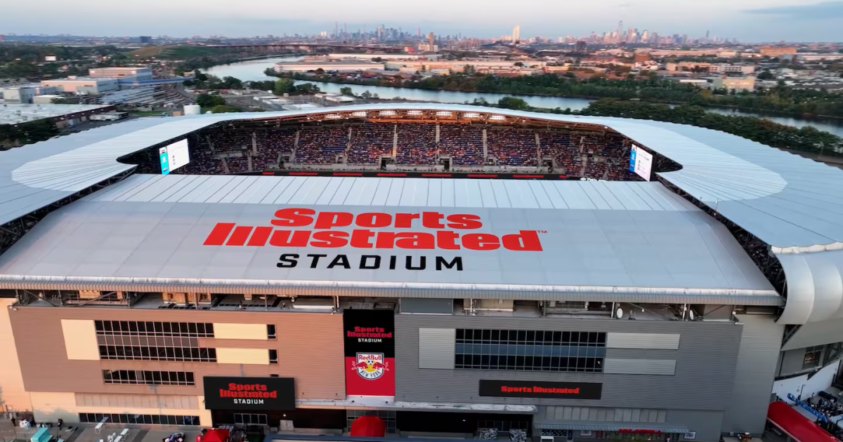 Sports Illustrated intenta recuperarse después de los despidos