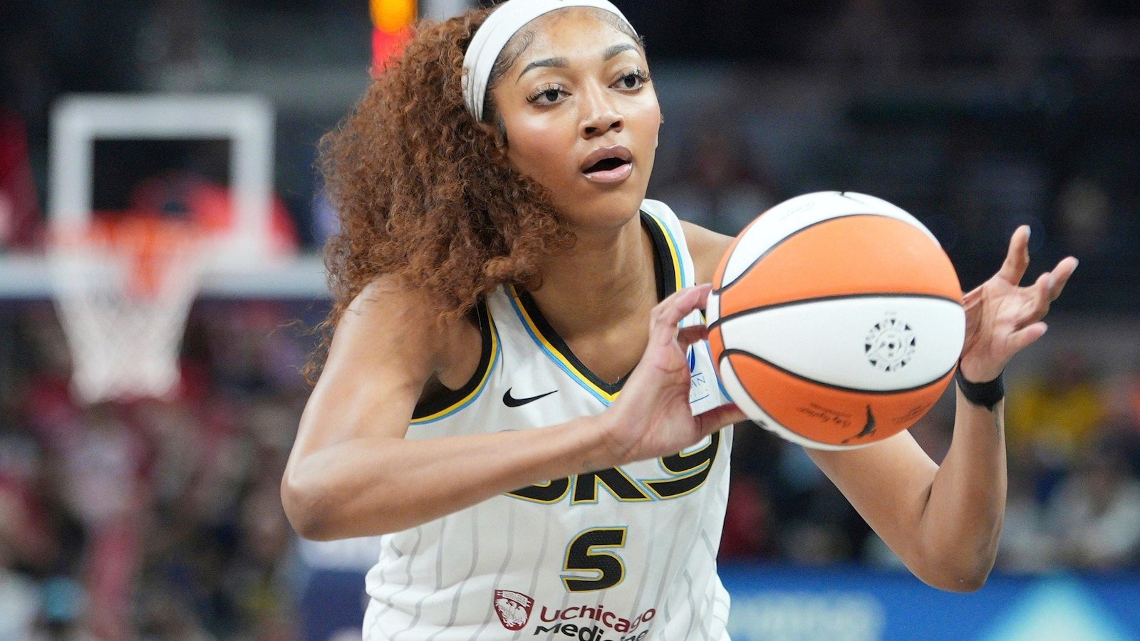 Atlanta Dream adquiere a la dos veces All-Star de la WNBA Angel Reese de Chicago Sky