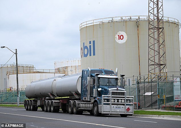 Uno de los cuatro grandes bancos de Australia está haciendo predicciones nefastas sobre los precios del combustible que tendrían consecuencias catastróficas para la economía.