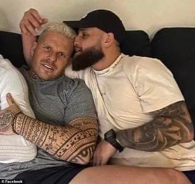 El luchador de Cage que esnifó cocaína antes de matar a golpes a su amigo y arrojar su cuerpo es absuelto de asesinato