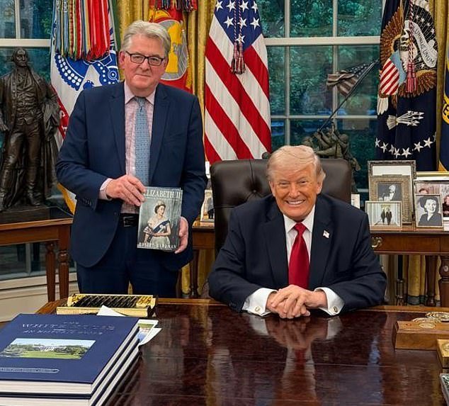 ROBERT HARDMAN: Lo que Trump me dijo sobre el Rey y William. En cuanto a Harry… “¡Vaya, esa mujer suya!”