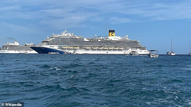 Una mujer de 24 años ha sido identificada como la pasajera que murió en el crucero Carnival tras caer desde el balcón a la cubierta inferior.