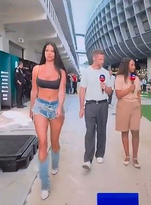 Momento hilarante: el camarógrafo de Sky Sports se distrae durante el segmento de Jenson Button en el Gran Premio de Miami, ¡e incluso un mecánico de McLaren es tomado por sorpresa!