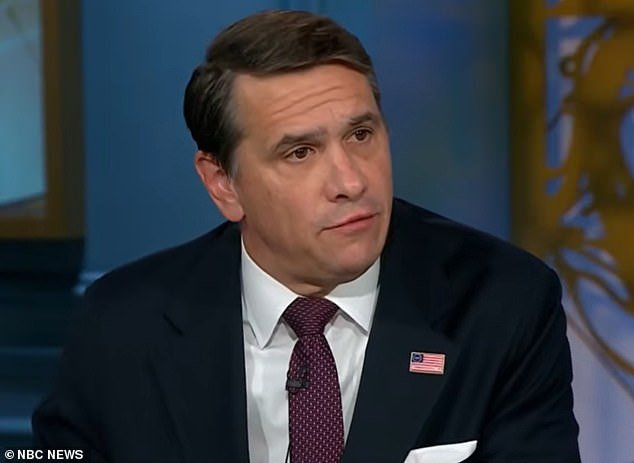 Todd Blanche sugiere que hay MÁS pruebas condenatorias contra el ex director del FBI James Comey: “Tenga la seguridad de que no se trata sólo de la publicación de Instagram”.