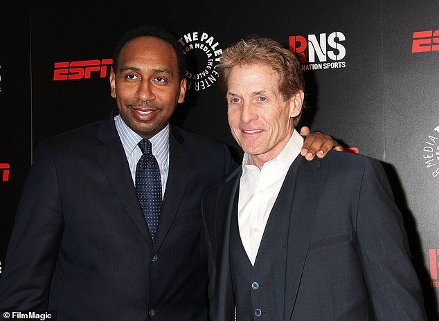 Skip Bayless se reúne con Stephen A. Smith en ESPN por primera vez en 10 AÑOS… después de que los dos terminaron una amarga disputa