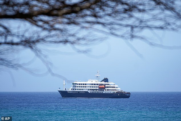 El pánico por el virus de las ratas golpea a TEXAS cuando se revela que dos personas a bordo de un crucero por hantavirus regresaron al estado de la Estrella Solitaria antes de que se descubriera el brote.