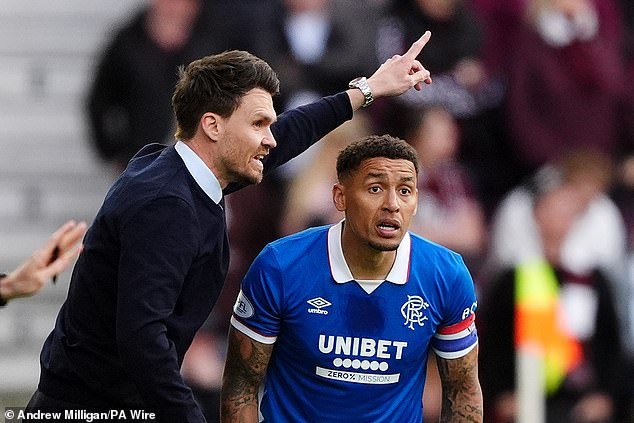 Con una serenata de los fanáticos a principios de año, pero después de brutales derrotas consecutivas ante Motherwell y Hearts, el entrenador de los Rangers, Danny Rohl, se ha visto cada vez más vulnerable este verano.