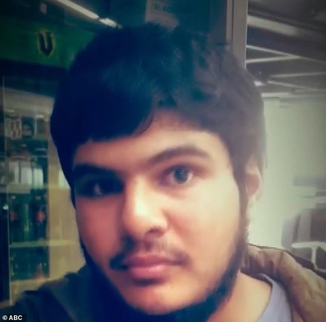 El presunto terrorista de Bondi ‘habla con un amigo por correspondencia en prisión’, después de recibir 19 cargos más