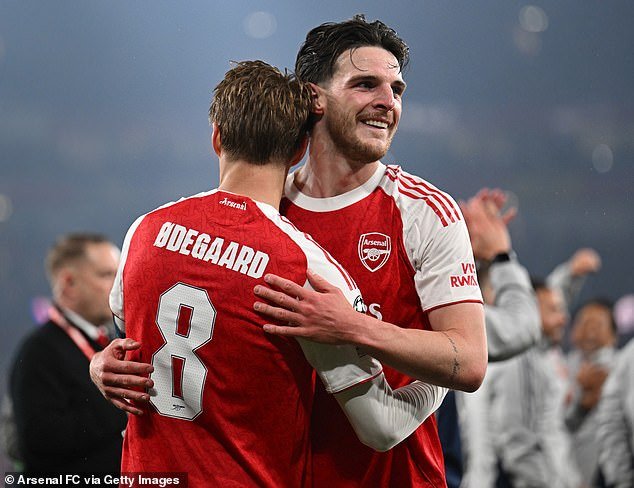 Declan Rice necesita “llegar al siguiente nivel”: todavía no es un mediocampista de élite de la Premier League, sostiene IAN LADYMAN en el podcast Whistleblowers del Daily Mail