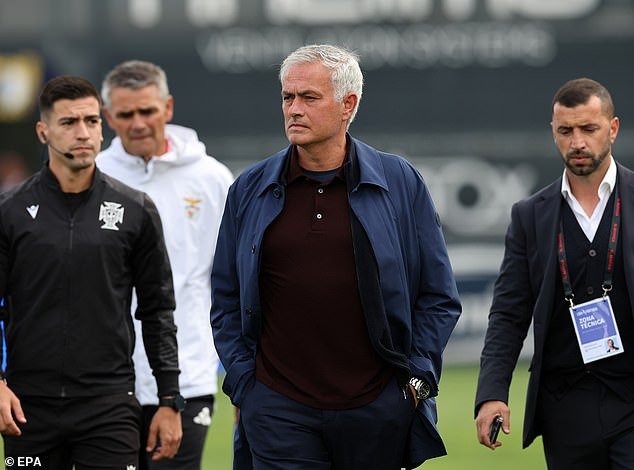 Perspectivas sobre el inminente regreso de José Mourinho al Real Madrid: cómo el caos en el campo de entrenamiento creó las condiciones para un movimiento sorpresa y cómo la ruptura entre Kylian Mbappé y Vinicius Jr. no logró resolver sus predecesores