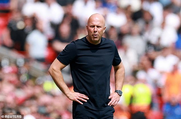 Cinco cosas que Arne Slot debe hacer para arreglar el Liverpool y que los aficionados vuelvan a estar de su lado: dejar de jugar al fútbol aburrido, arreglar la posición problemática y dejar de poner excusas.