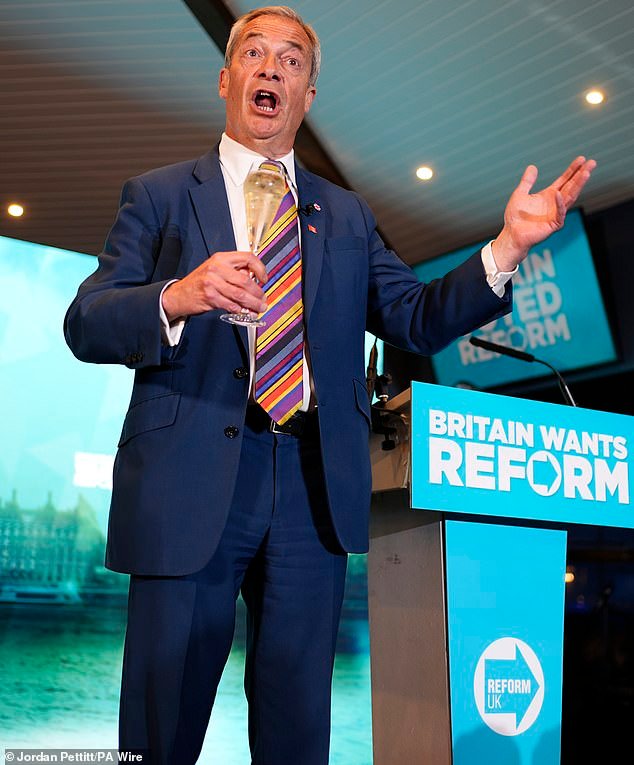 Nigel Farage llama a Reform el “partido unionista más grande del país” y dice que enfrentará con fuerza la amenaza de separatistas como el SNP y Plaid Cymru.