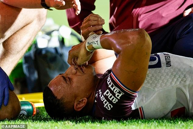 ADVERTENCIA DE CONTENIDO GRÁFICO: Reviva el momento en que la estrella del fútbol sufre la peor lesión en la NRL este año
