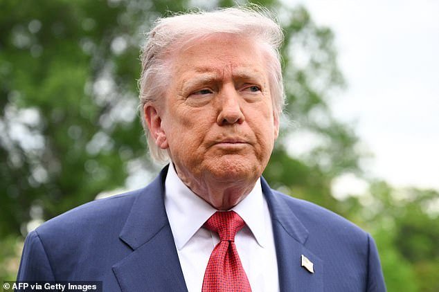 Trump lanza un feroz ataque contra la NFL en medio de una explosiva investigación del Departamento de Justicia