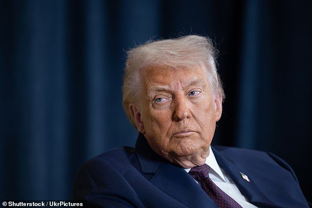 Trump arremetió contra Irán por “jugar” con el acuerdo de paz y rechazó la última oferta con comentarios duros.