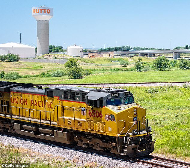 Varios cuerpos encontrados en un vagón de carga de Union Pacific en un patio ferroviario de Texas