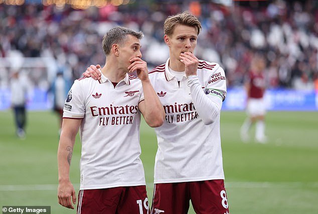 Jamie Carragher nombra la decisión crucial que “le dará al Arsenal el título”, ¡y NO es la controvertida llamada del VAR!