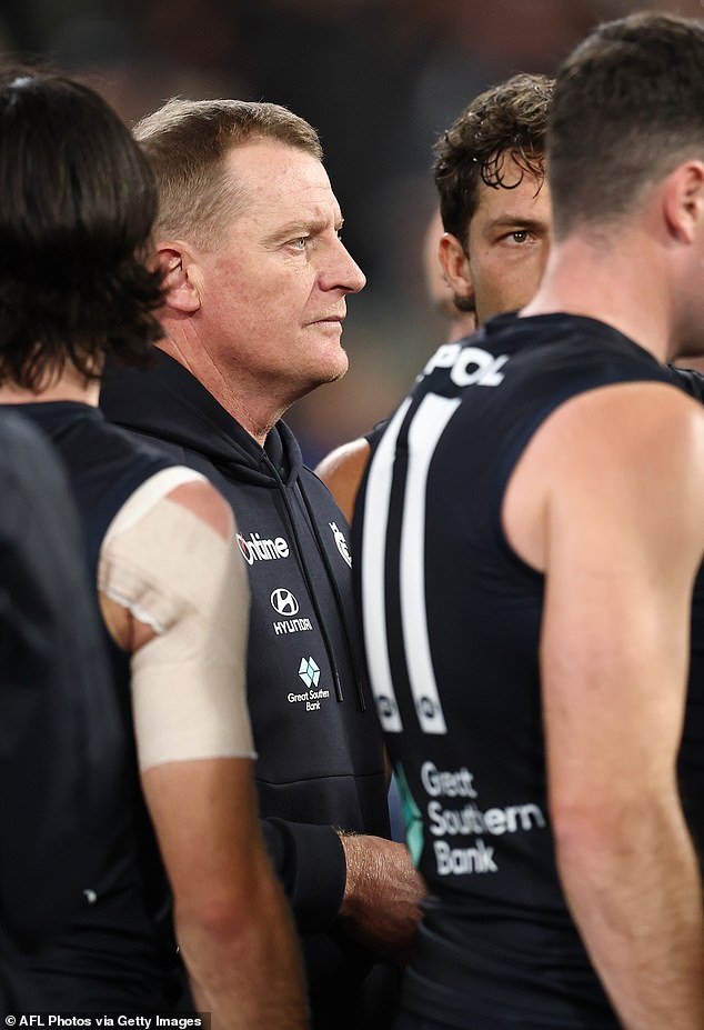 Michael Voss dejará el cargo de entrenador de Carlton después de un comienzo impactante de temporada de la AFL