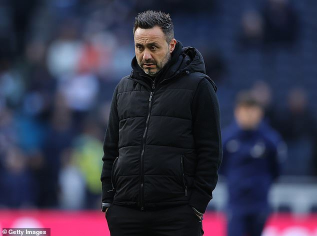 El juego mental de Roberto De Zerbi como entrenador: el técnico de los Spurs insta al Leeds a jugar igual de bien en el último día crucial de la batalla por el descenso contra el West Ham después de perder la oportunidad de una victoria por cuatro a cero