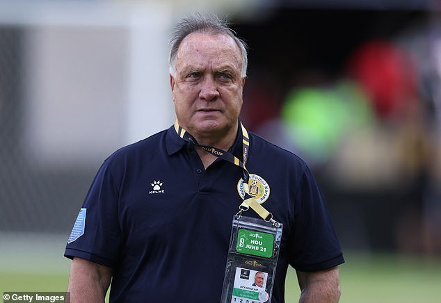 El ex entrenador de la Premier League, de 78 años, anuncia un sorprendente cambio de sentido y se hará cargo de una pequeña nación en la Copa del Mundo este verano.