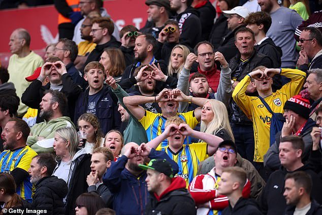 El Southampton pide más tiempo para investigar el escándalo del Spygate, mientras que el Middlesbrough presiona para que le excluyan de los play-offs para asegurarse una plaza en la Premier League valorada en £200 millones.