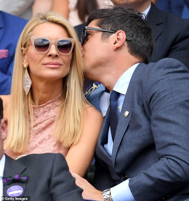 AMANDA PLATELL: Todo el mundo está atónito por la separación de Tess Daly y Vernon Kay… pero yo no. Ese es el único error que cometió y la lección que TODA mujer necesita aprender de él.