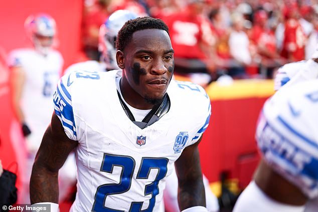 El ex esquinero de los Detroit Lions anuncia su retiro de la NFL a los 28 años en un emotivo comunicado