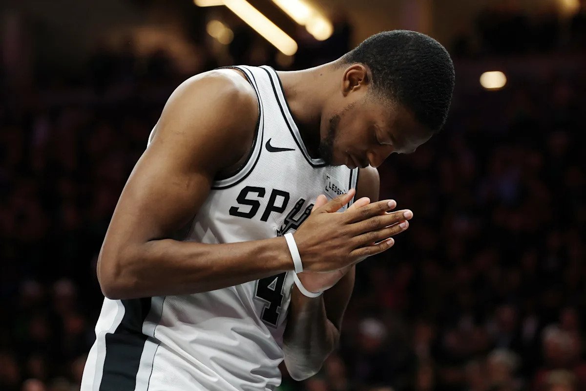 De’Aaron Fox (tobillo) y Dylan Harper (rodilla) están disponibles para el quinto partido del Wolves-Spurs