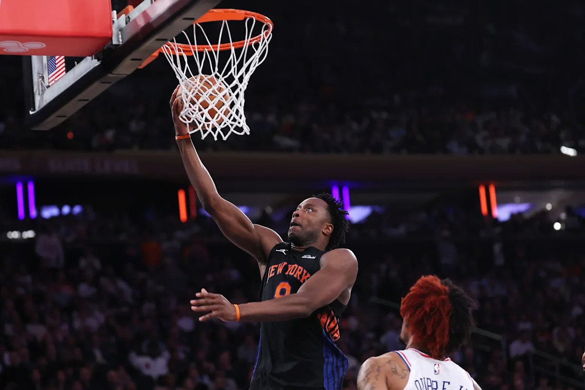 OG Anunoby de los Knicks está fuera para el Juego 3 contra los 76ers por una distensión en el tendón de la corva, que todavía se considera “común”.