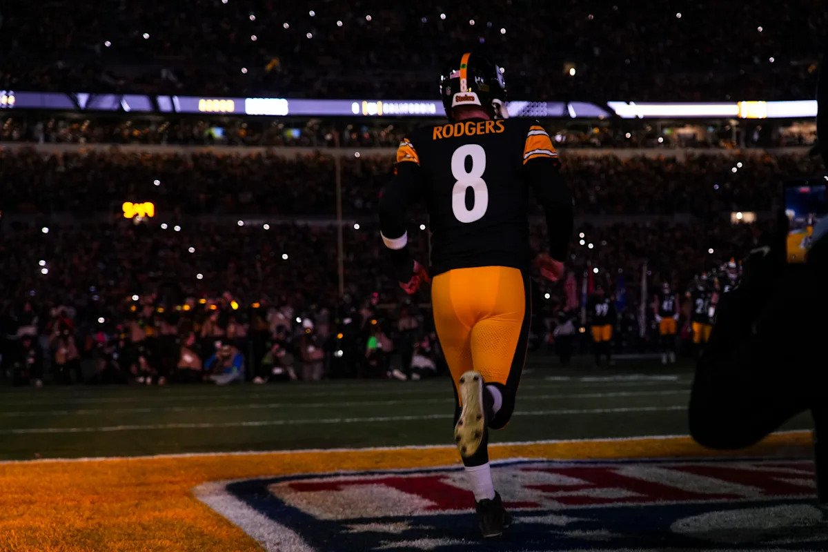 Según los informes, Aaron Rodgers espera visitar a los Steelers y jugará para el equipo en 2026.