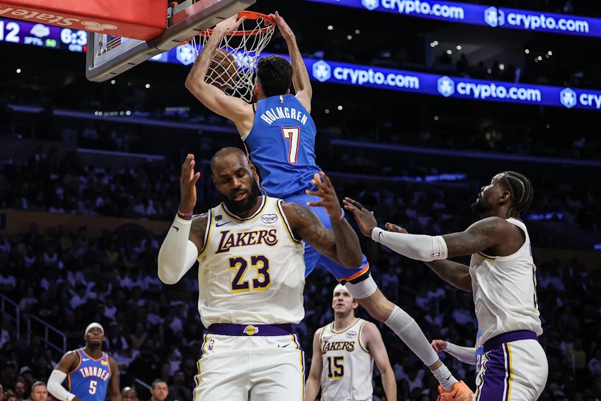 Los Lakers están jugando lo mejor que pueden y no importa contra el Thunder.