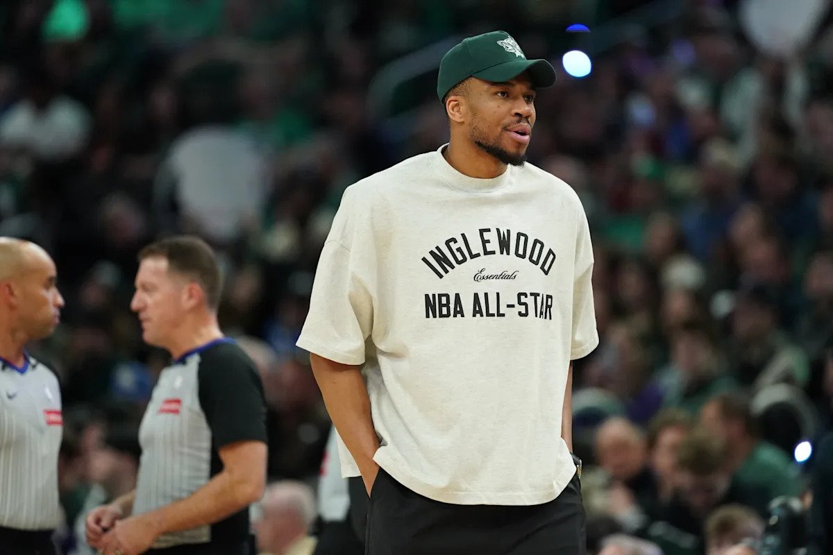 La NBA se niega a tomar más medidas con respecto al acuerdo de Giannis Antetokounmpo con los Bucks debido a los rumores de un remolino comercial.