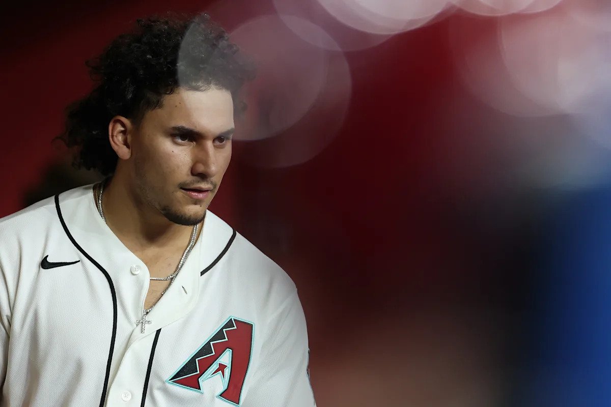 Se informa que los Dodgers están adquiriendo a Alek Thomas de los Diamondbacks después de que el equipo designara al ex mejor prospecto para asignación.
