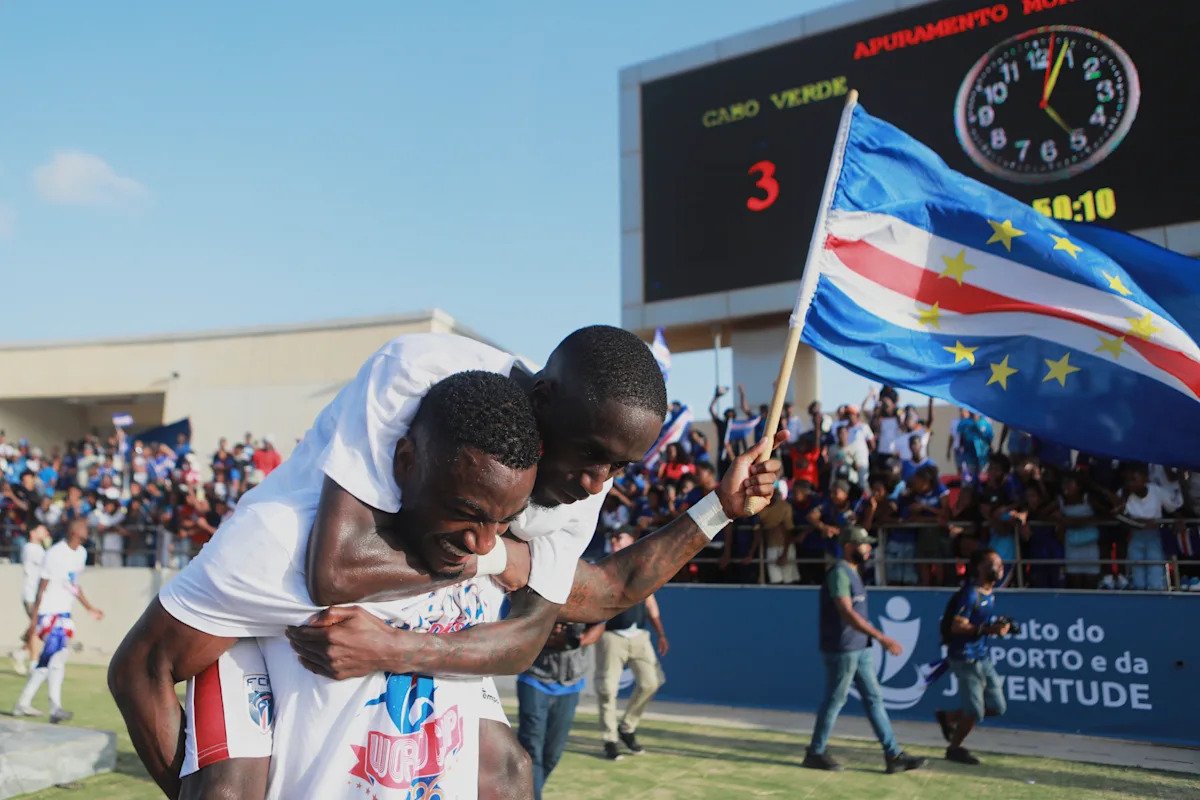 A 32 días del Mundial: el defensa que salió de su retiro para ayudar a Cabo Verde a hacer historia