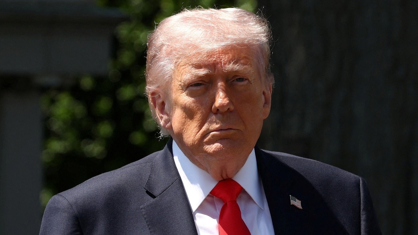 Trump anuncia aranceles del 25% a coches y camiones de la UE