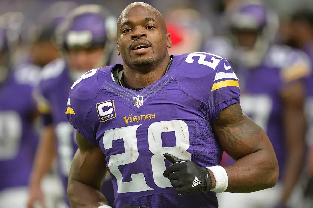 Los Vikings anuncian que Adrian Peterson será incluido en el Ring of Honor en 2026
