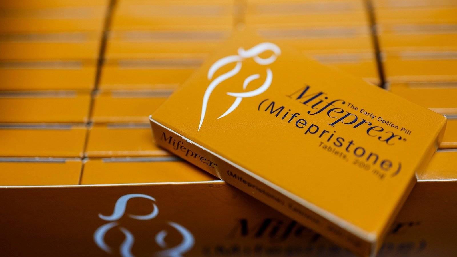 La Corte Suprema pidió restablecer el acceso a la pastilla abortiva de venta por correo mifepristona