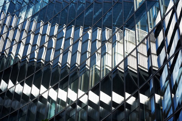 Cómo Beth Israel Lahey Health redujo las interrupciones de fax del 34% al 4% y ahorró $4 millones