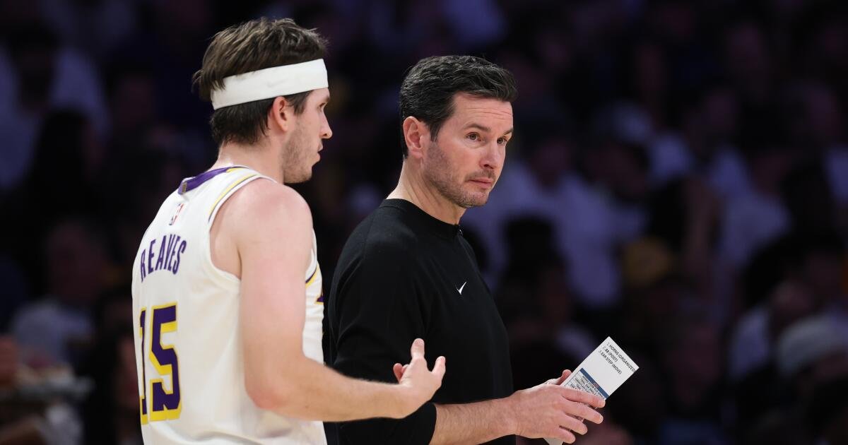 Los Lakers se niegan a darse por vencidos antes del cuarto partido contra los Thunder, perdiendo 3-0