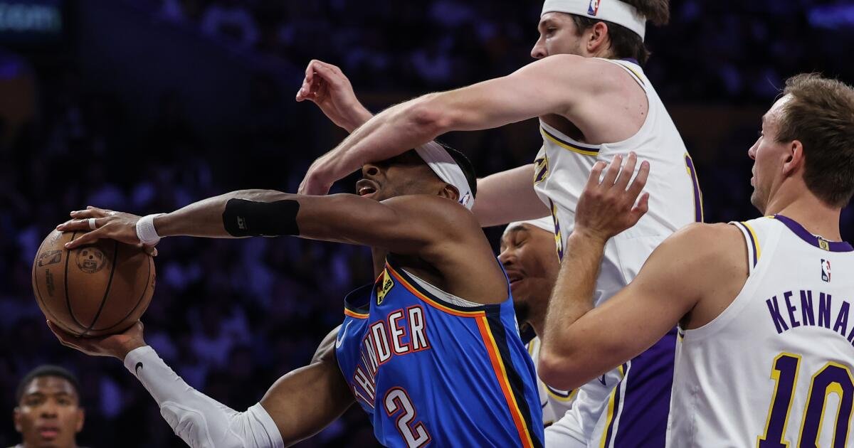 Los Lakers ceden el Juego 3 al Thunder; ahora una perdida por eliminacion