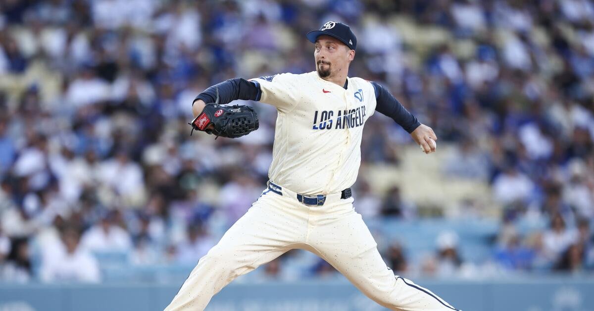 Blake Snell no recibe ayuda de la ofensiva de los Dodgers en la derrota de los Bravos